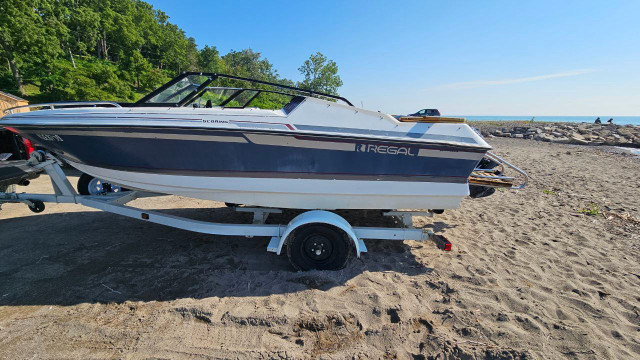 1985 Regal  19 ft Bowrider in Powerboats & Motorboats in Chatham-Kent
