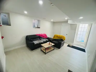 1 bedroom available in 2 bedroom Beautiful spacious basement on ridge road Cambridge Rent is $850, f...