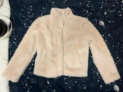 New women’s faux fur jacket size M, View more