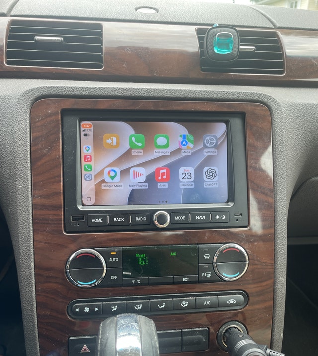 2008 Ford Taurus SEL — photo 2