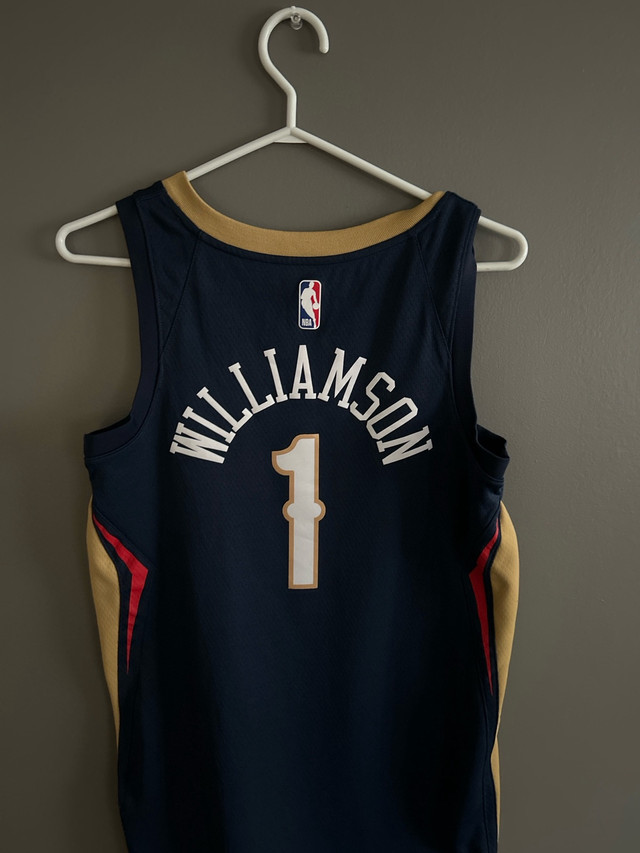 Zion Williamson Men’s Small Jersey in Men's in Strathcona County - Image 2