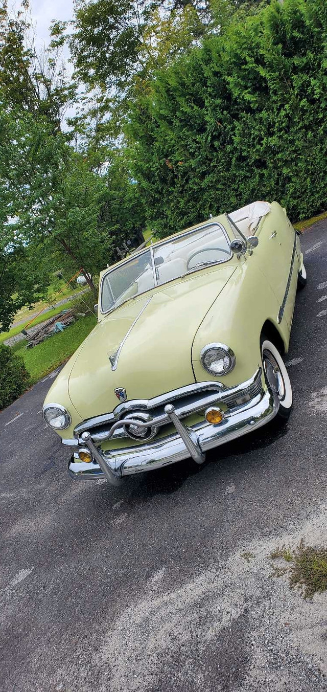 Ford Custom Deluxe Convertible 1950 dans Voitures d'époque  à Sherbrooke - Image 3