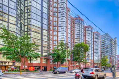 Two Bedrooms, one Bathroom Condo Apartment - The Summit Building It is in a great location, at the K...