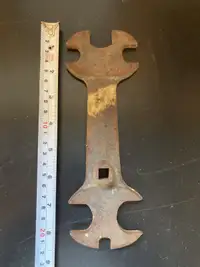 VINTAGE MULTI WRENCH