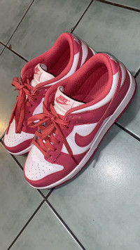 Shoes dunk low archeo pink