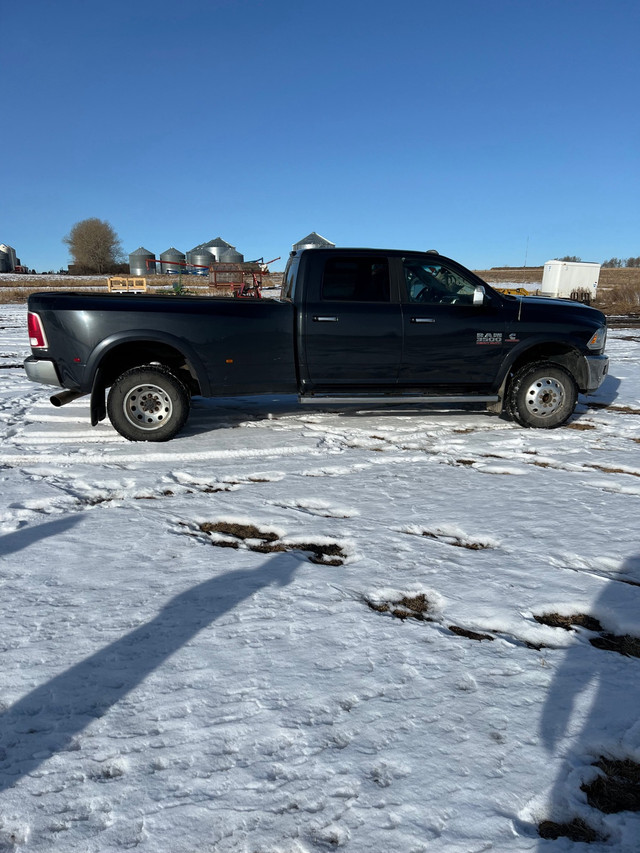 Dodge Laramie 3500 in Cars & Trucks in Calgary - Image 2