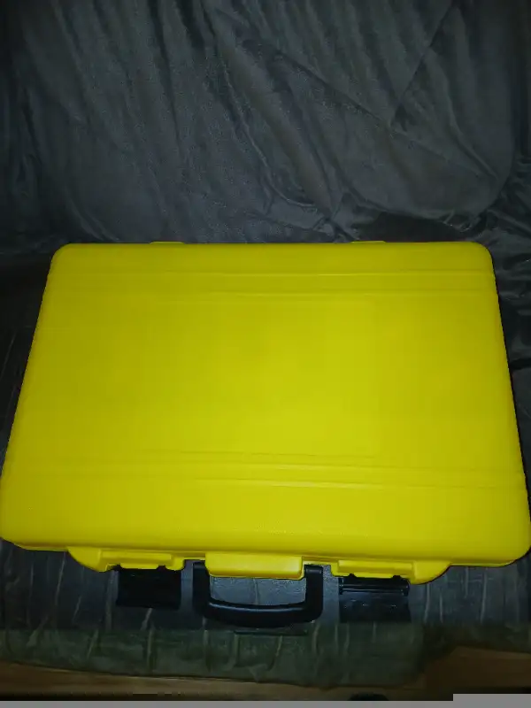 18" Laser Level Tripod Kit (Power Fist) in Hand Tools in Ottawa - Image 3