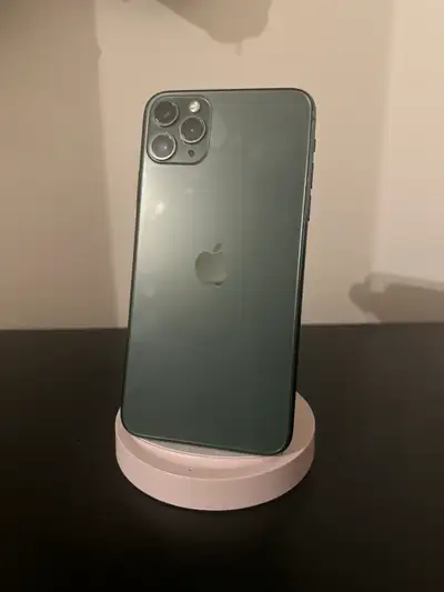 IPhone 11 Pro Max 256 gb health scratchleass condition