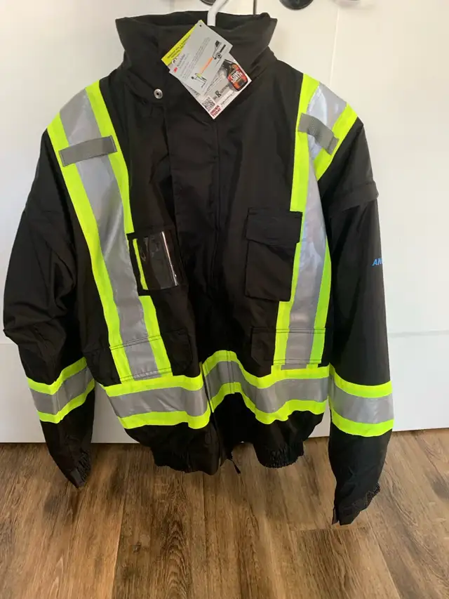 Work Winter Coat in Men's in Oshawa / Durham Region - Image 3