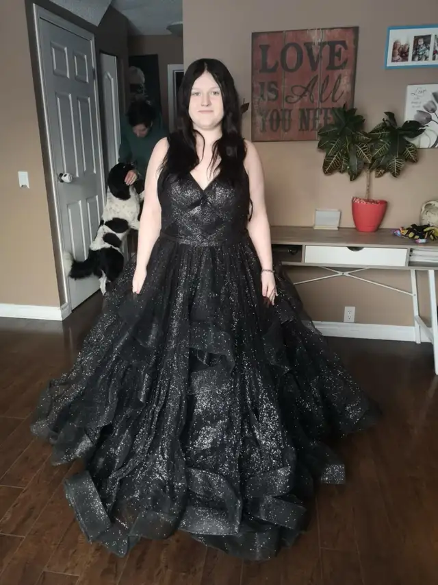 black formal/grad dress in Women's - Dresses & Skirts in Edmonton - Image 5