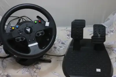 For sale Works on Xbox Series X|S Realistic wheel: wheel rim is 11 inches / 28 cm in diameter, with...