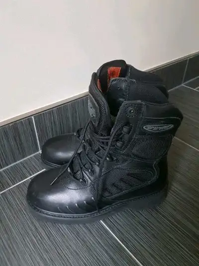Harley-Davidson Riding Boots gore-tex thisulate great all weater boots stay dry and warm Excellent n...