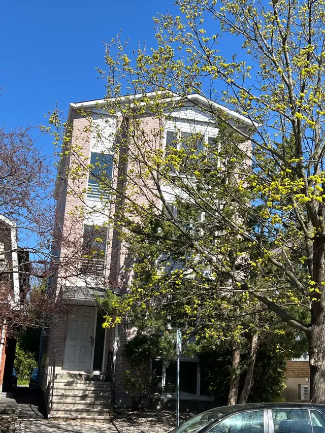 Westboro-Hintonburg 2 bedrooms apartment