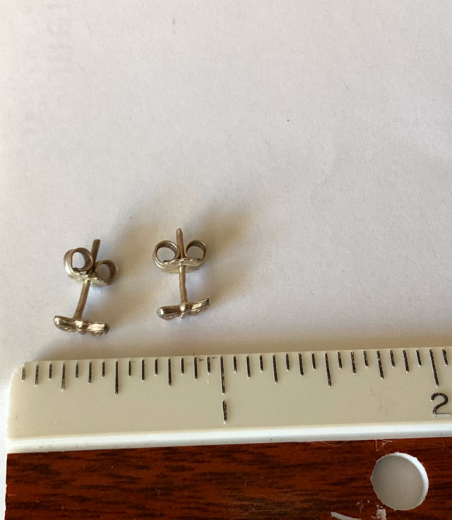 Silver Toned Butterfly Post Pierced Earrings in Jewellery & Watches in Winnipeg - Image 2