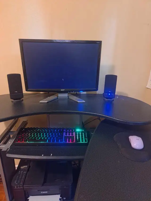 Black Corner Computer Desk with Keyboard Tray