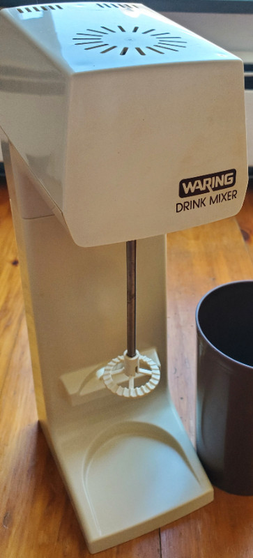 Waring drink mixer in Processors, Blenders & Juicers in City of Halifax - Image 2
