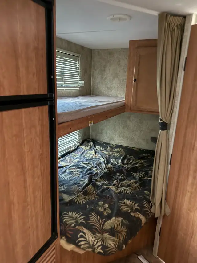  2010 Keystone passport ultralight in Travel Trailers & Campers in Regina - Image 8