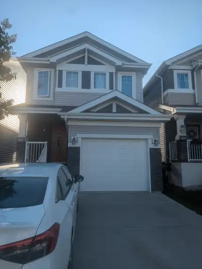 Furnished House for sale BY OWNER at Glenridding. Asking Price $495K. Property value by Realtor eval...
