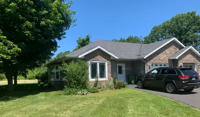 Available November 1, 2026 Enjoy living in this beautiful spacious duplex. Located in Waterville thi...