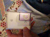 8gb ipod touch and 1gb ipod shuffle together for $40