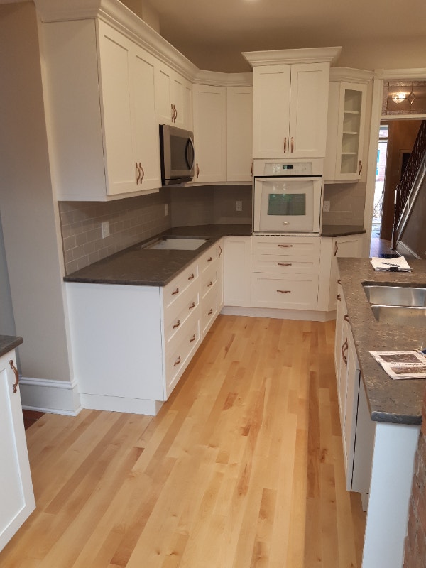 Red Seal carpenter looking for jobs near Kemptville & Brockville Construction & Trades