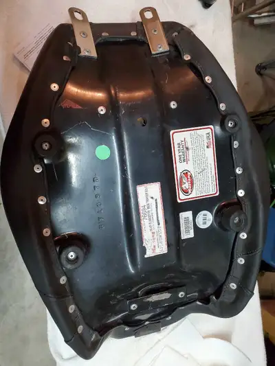 Mustang seat for touring harley Davidson