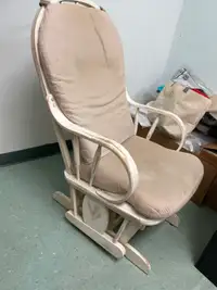 Chaise berçante rustic / rustic rocking chair 