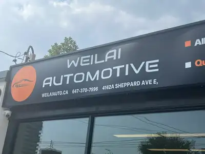 A rare opportunity to lease or sublease a dealership-zoned commercial property in Scarborough. Prope...