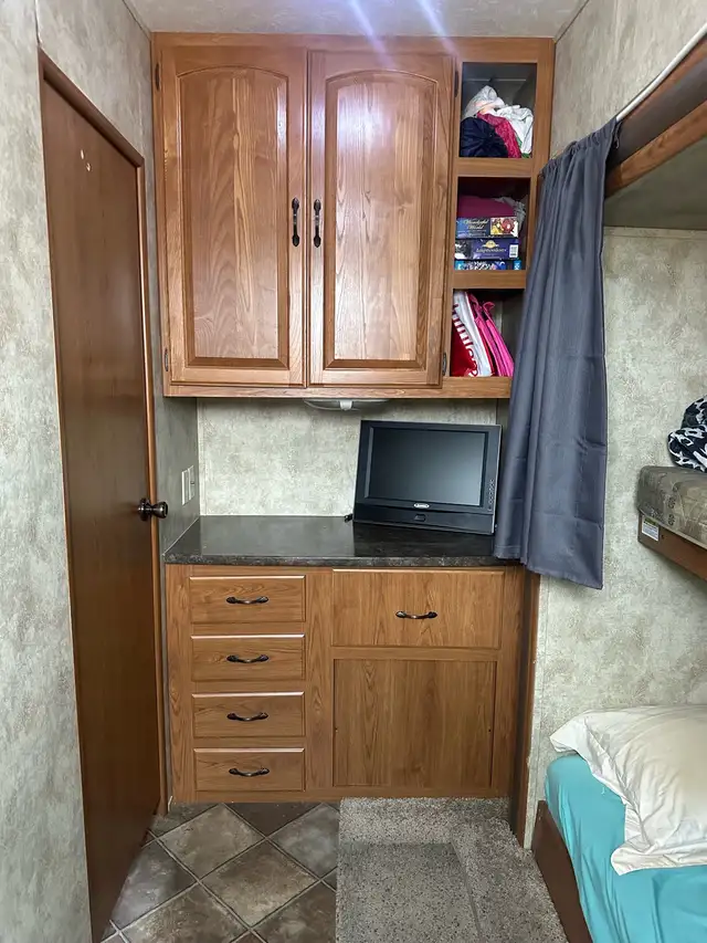 Copper Canyon 5th Wheel in RVs & Motorhomes in Grande Prairie - Image 7