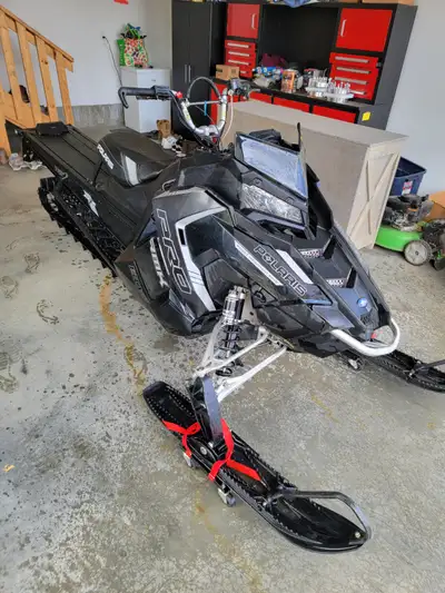 2018 Polaris RMK 800 163" Track Pro taper bars I think it has 1500 kms but Ill confirm Bought about...