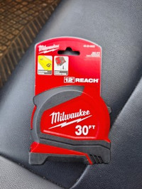 Milwaukee Tape Measure - 30 Foot