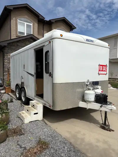 Great job trailer with custom cabinets heat and a/c. 2 baseboard heaters one forced air propane heat...