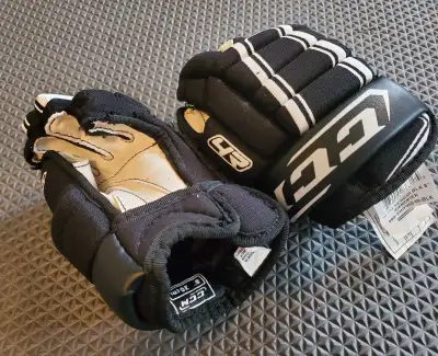 CCM 4R Hockey Gloves – 8" Youth (5–7Y), View more