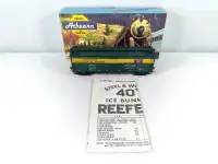 HO Train Athearn #1610 Burlington Reefer Car