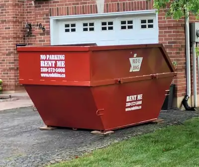 • 10 Dumpsters of various sizes (10, 5, and 3 yard) to meet diverse needs • Custom Trailer for easy...