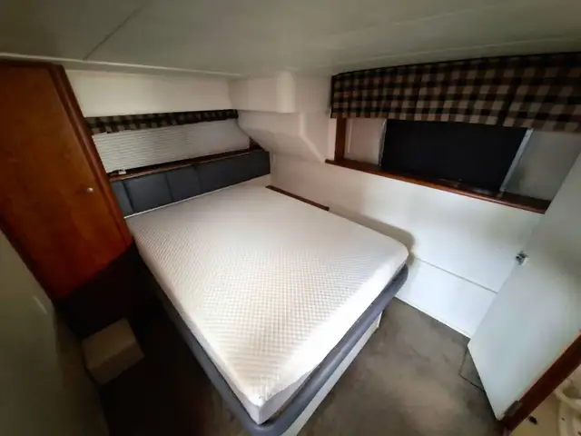 1996 Silverton 372 Motor Yacht in Powerboats & Motorboats in Trenton - Image 18