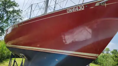 Highly coveted Ontario 32 for sale. "Northern Pine" is in good condition. Doyle Boston main sail and...