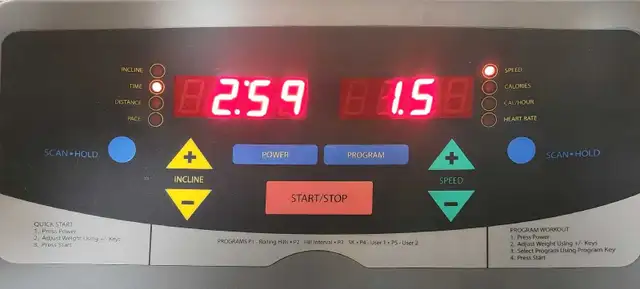 Treadmill in Exercise Equipment in Sarnia - Image 4