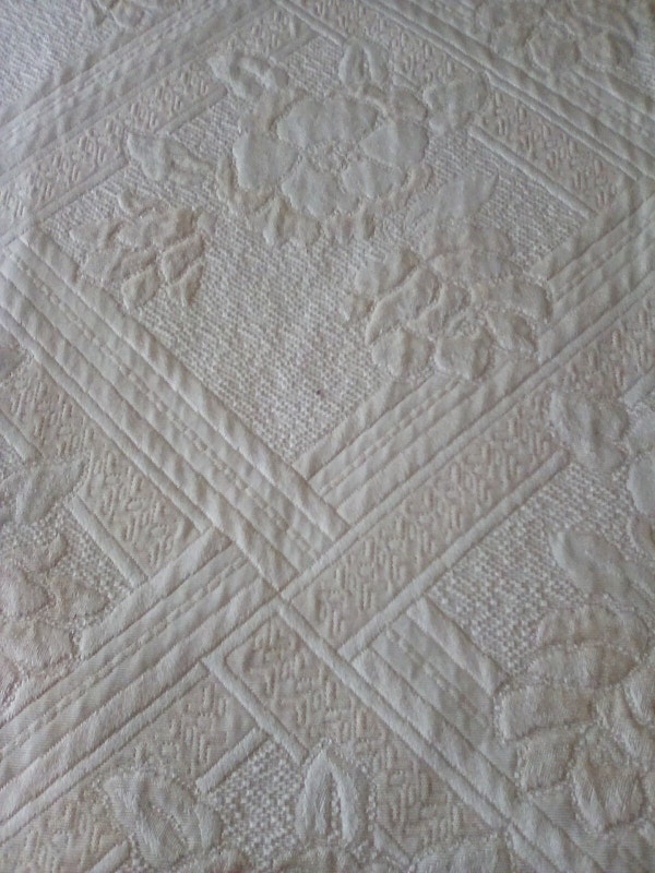 Couvrelit vintage Literie Lanaudière Kijiji