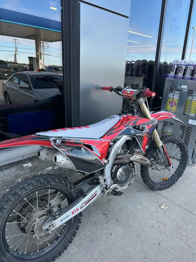 2020 CRF450R in Dirt Bikes & Motocross in Ottawa - Image 9