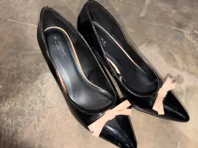 Chaussures Pure, View more