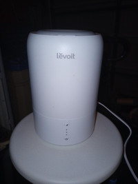Levoit Ultra Quiet Humidifier/Diffuser **NEW**