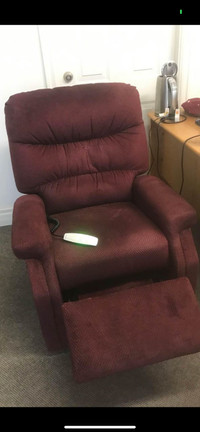 Pride recliner lift chair - delivery available!