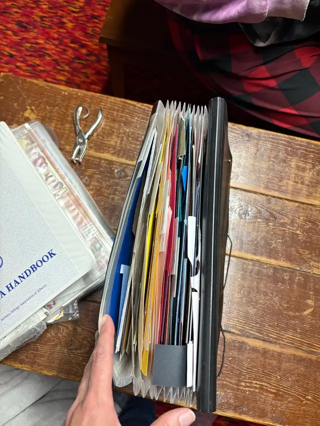 Scrapbooking & Hobby Essentials64589976721537124