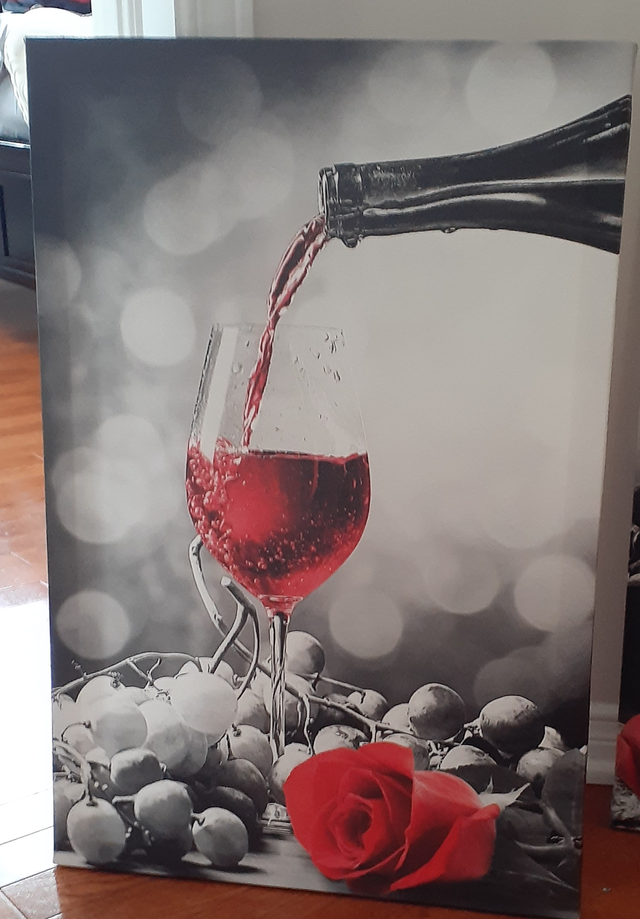 Trio set of prints with red roses in Home Décor & Accents in Ottawa - Image 3