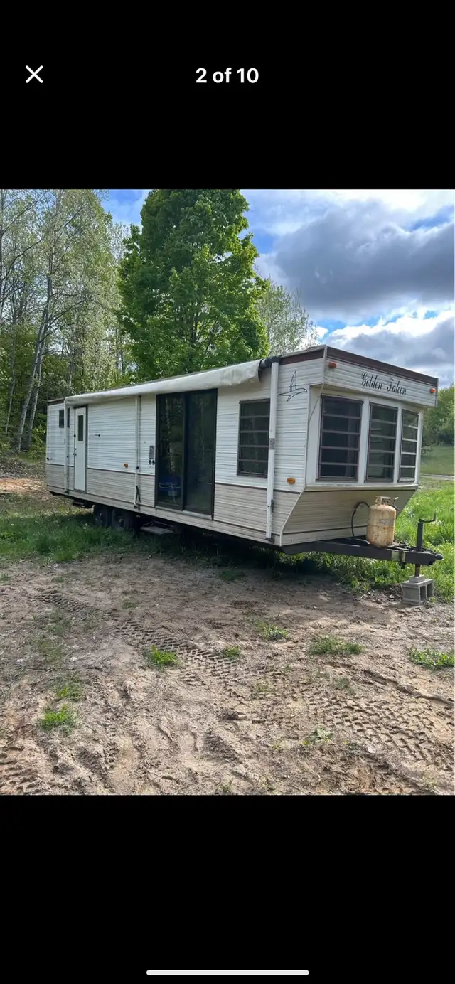 10 park models 40’’ tiny homes camper trailers living house bu in Other in Barrie - Image 8