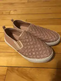 Girls slip on shoes size 4