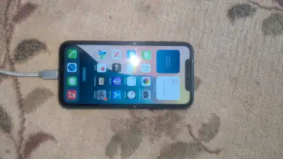 iPhone xr 64gig, View more