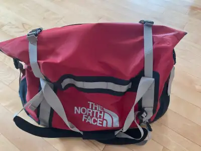 Sac de sport étanche The North Face, View more