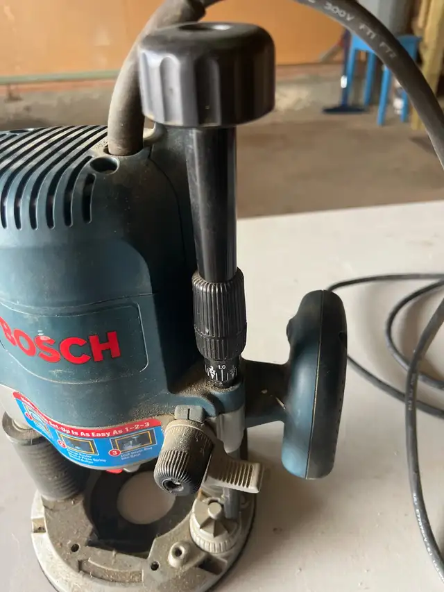 Bosch 1/2” router in Power Tools in Edmonton - Image 5